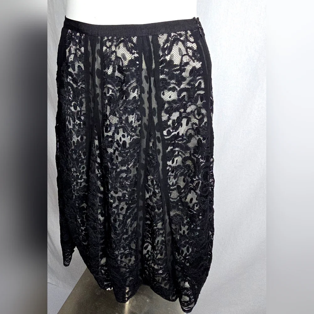 Harold's Black Floral Lace A-Line Skirt Silk‎ Lining Size 8 NWOT